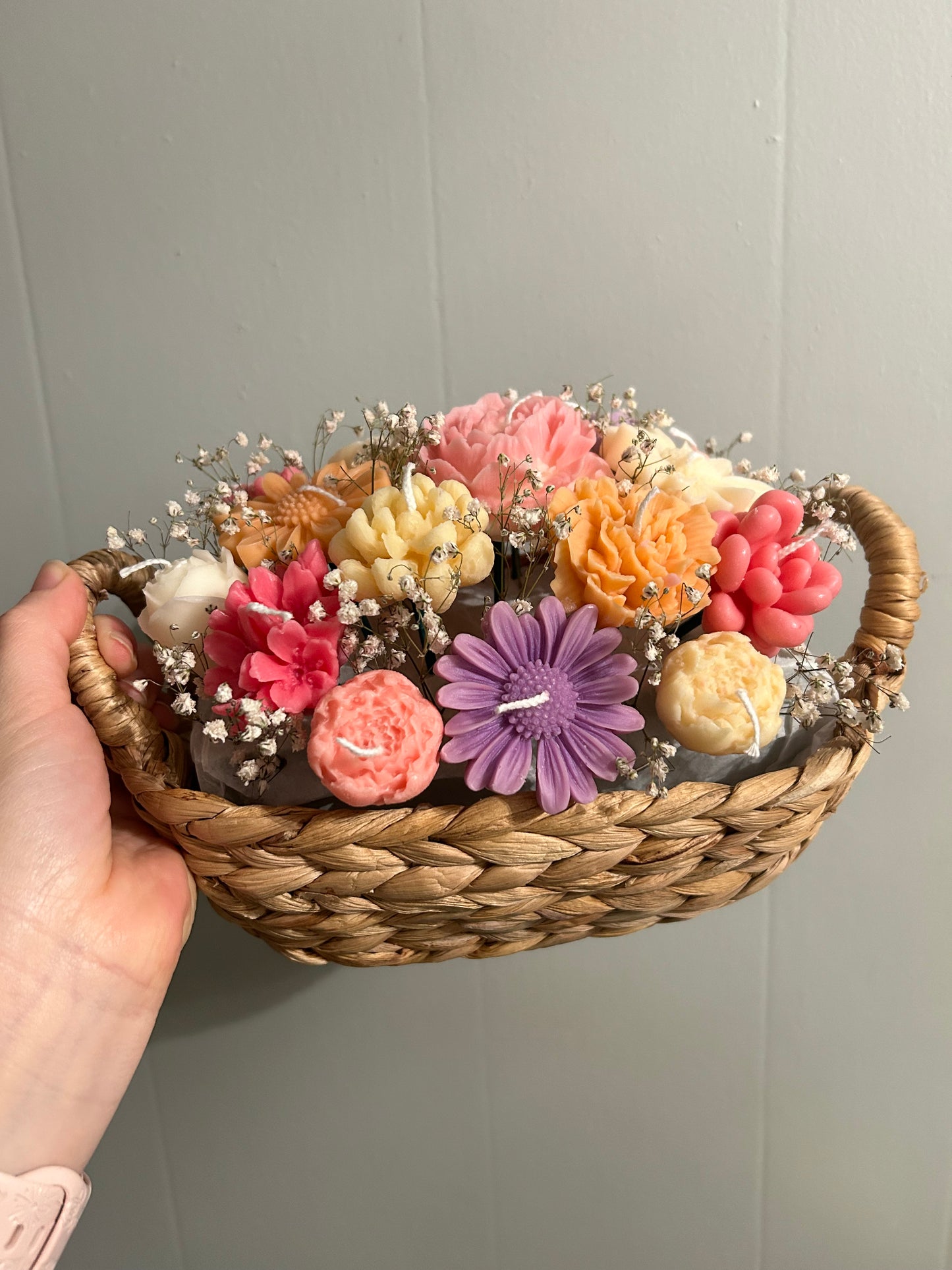 Flower candles basket