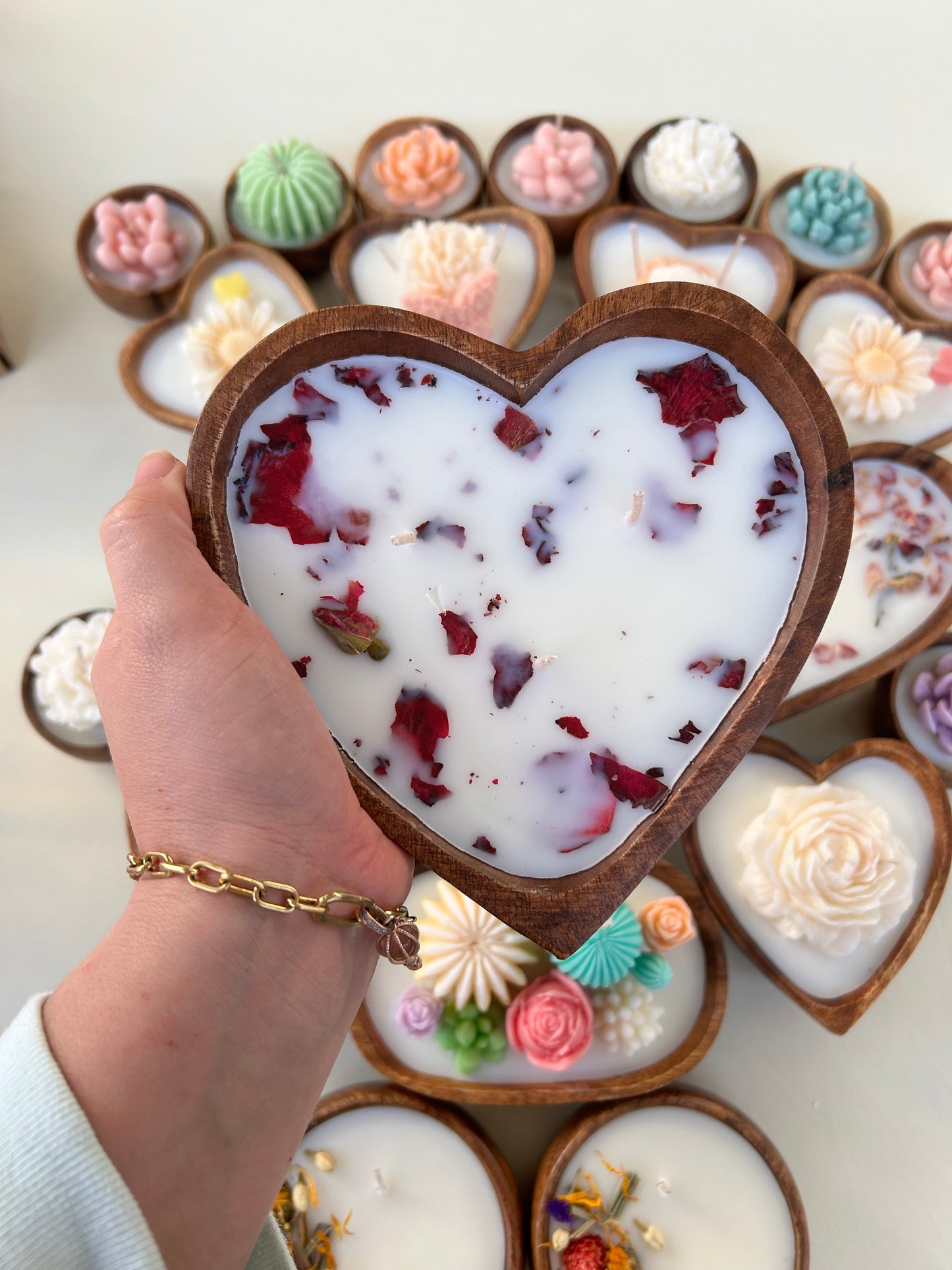 Wooden bowl heart candle