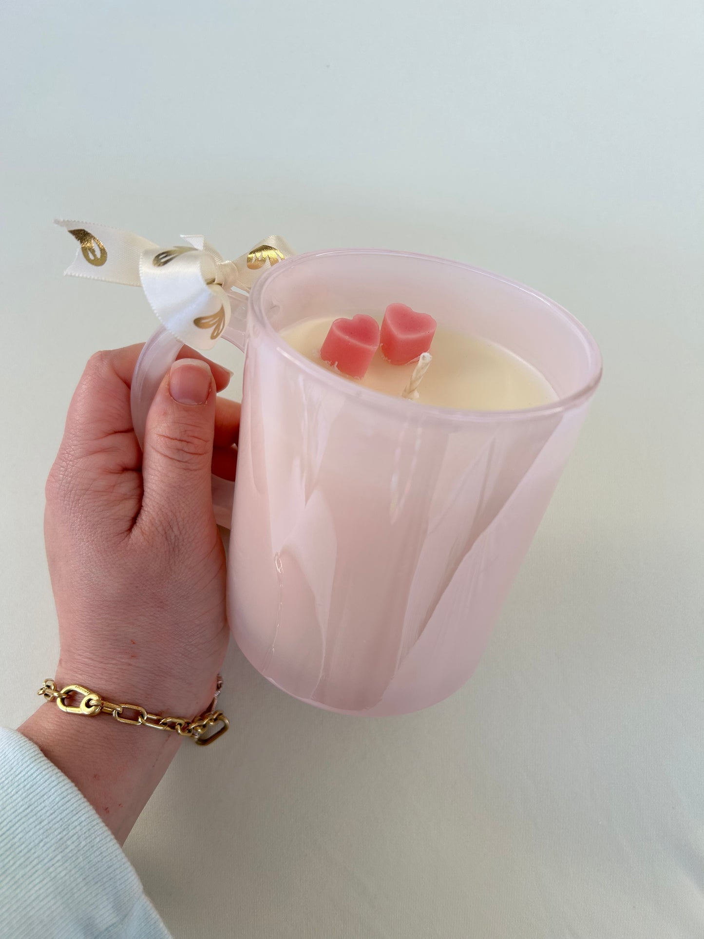 Pink iridescent mug candle
